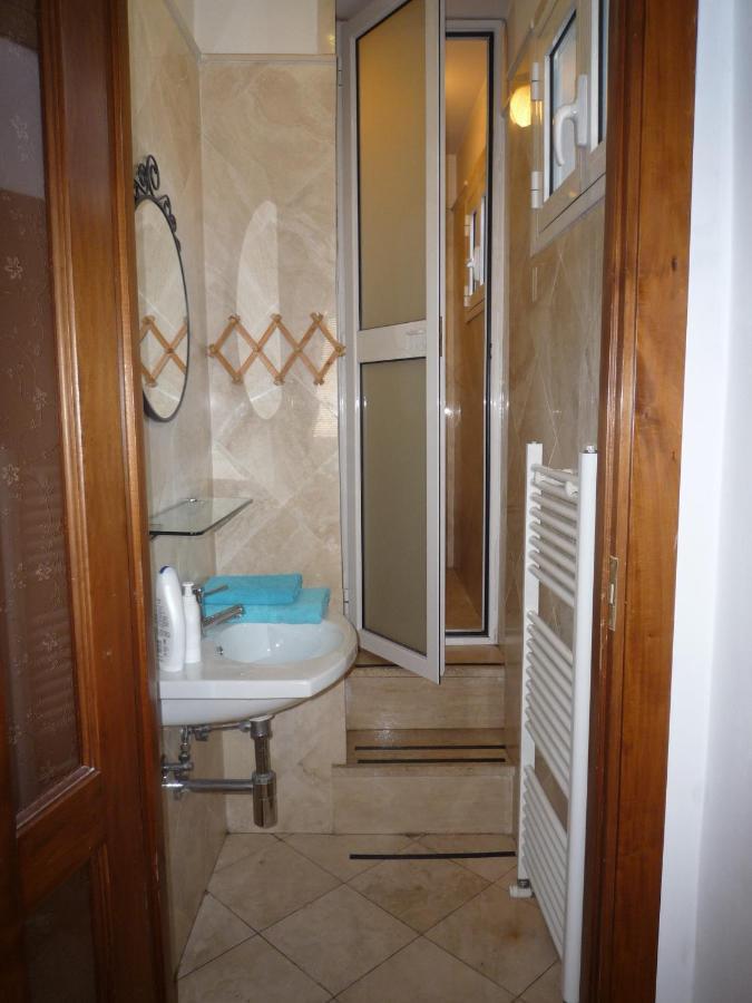 Residenza Mucha Apartment Rome Bilik gambar
